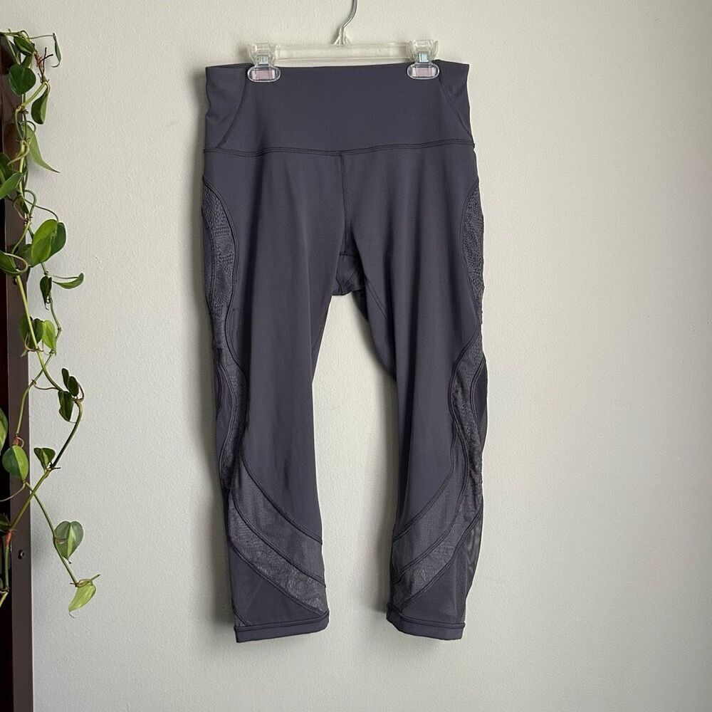 Lululemon Wunder‎ Under Crop 21" Lace Leggings Moonwalk Purple size 8